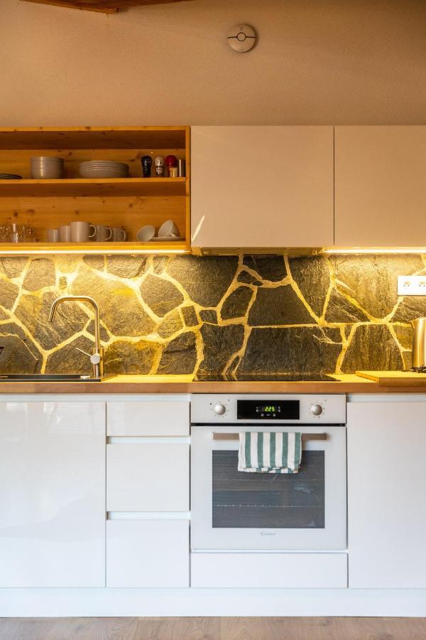 Lucnica Apartments 탈레 외부 사진